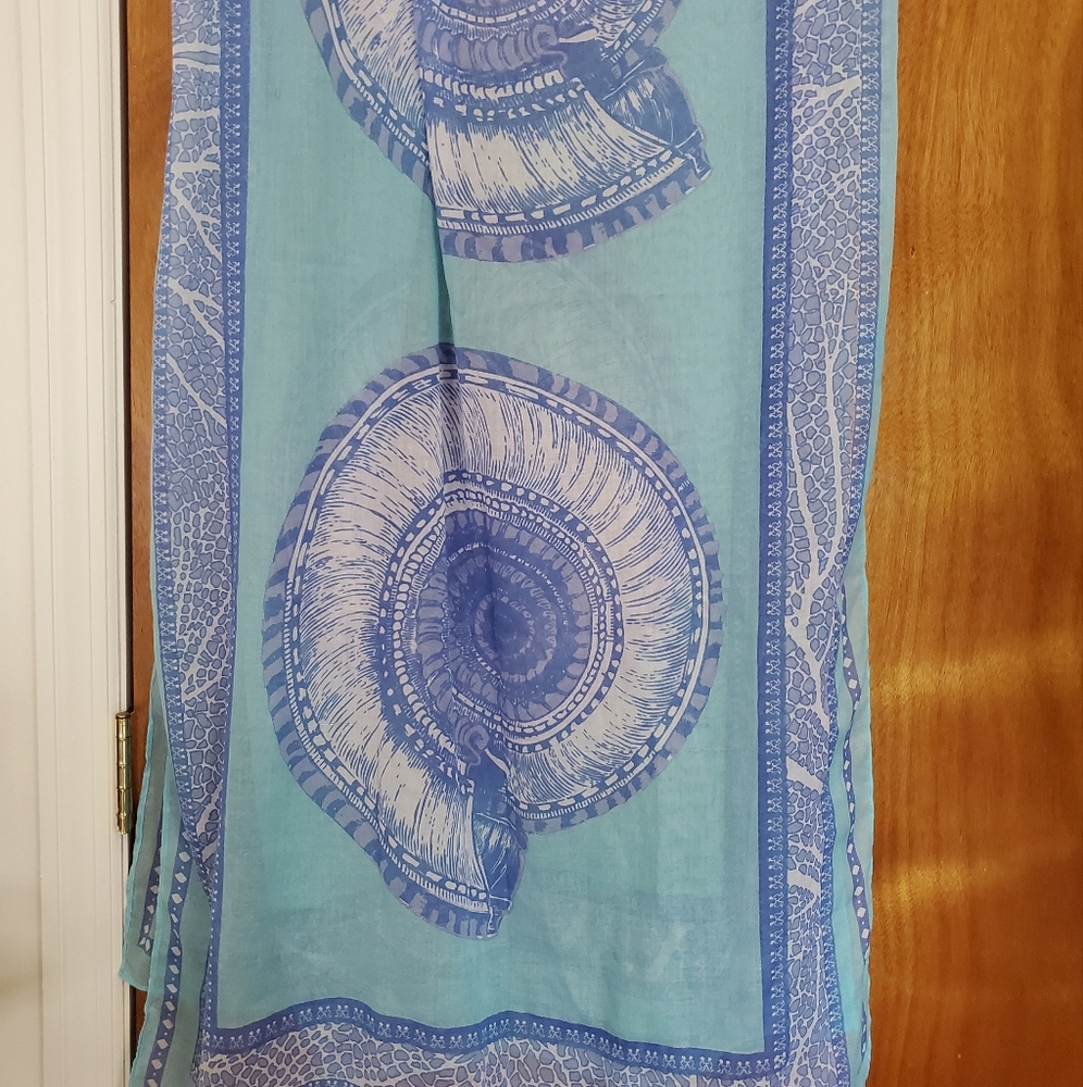 Scarf - Picture 1 of 3